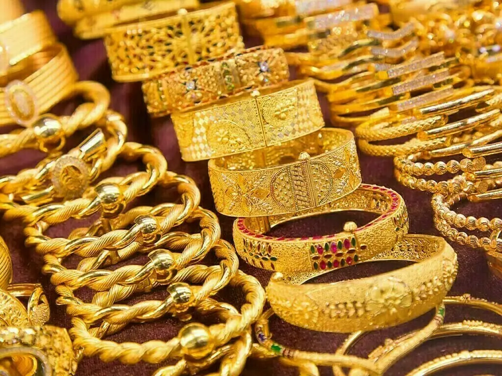 Jewelry & Luxury Goods