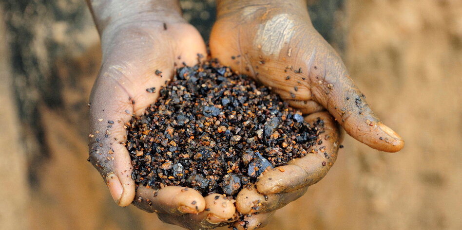 Coltan - 35-45% Ta2O5 purity precious metal